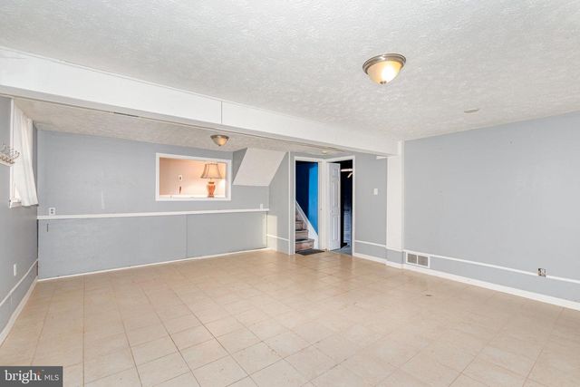 6224 JEROME BLVD, Harrisburg, PA 17112