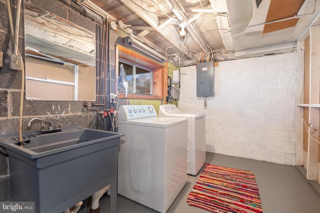 6224 JEROME BLVD, Harrisburg, PA 17112