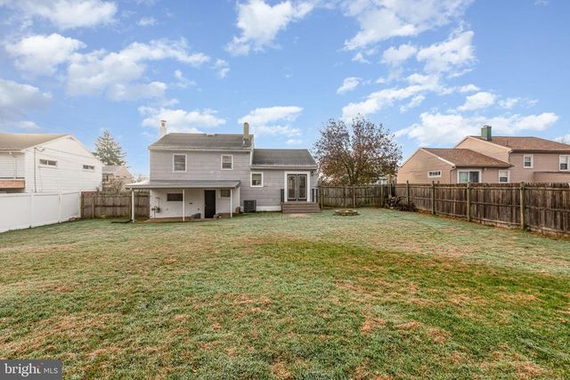 6224 JEROME BLVD, Harrisburg, PA 17112