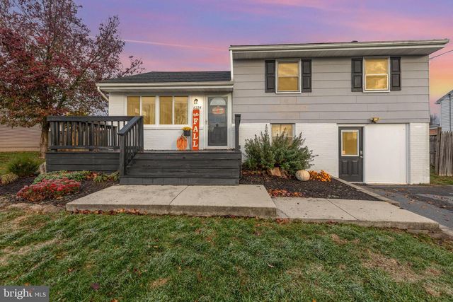 6224 JEROME BLVD, Harrisburg, PA 17112