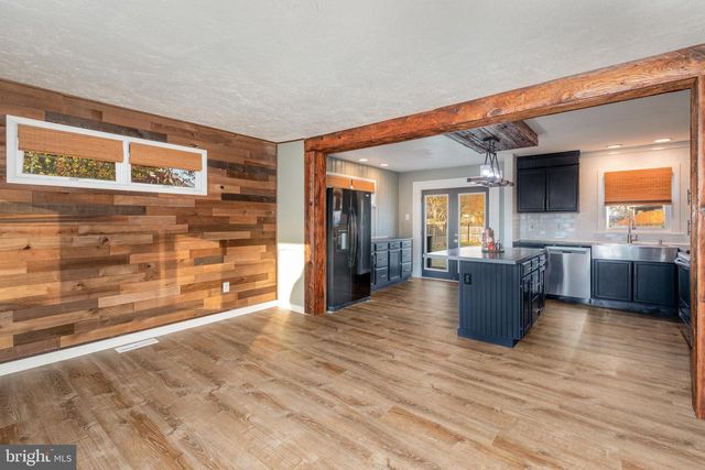 6224 JEROME BLVD, Harrisburg, PA 17112