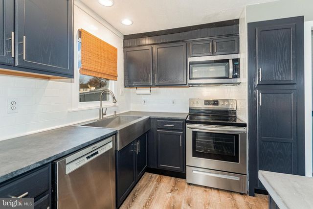 6224 JEROME BLVD, Harrisburg, PA 17112