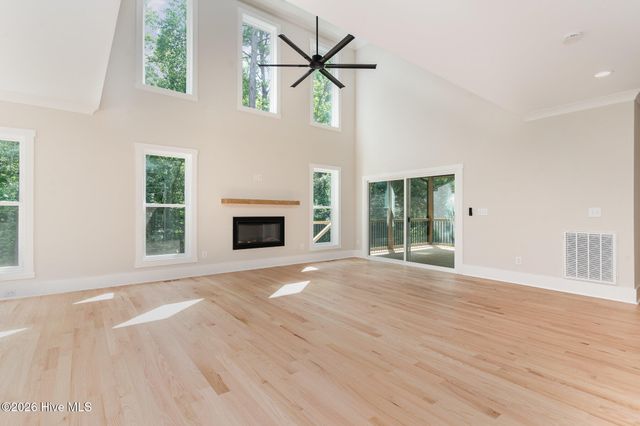 301 W College Street, Louisburg, NC 27549