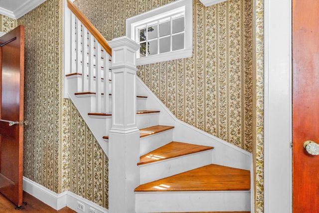 17 Windsor Street, Methuen, MA 01844