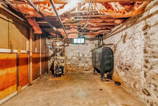 17 Windsor Street, Methuen, MA 01844