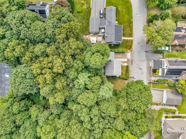 17 Windsor Street, Methuen, MA 01844
