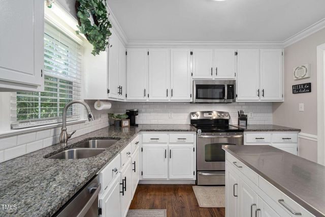 1203 Rainesview Lane, Apex, NC 27502