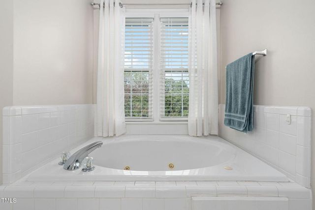 1203 Rainesview Lane, Apex, NC 27502