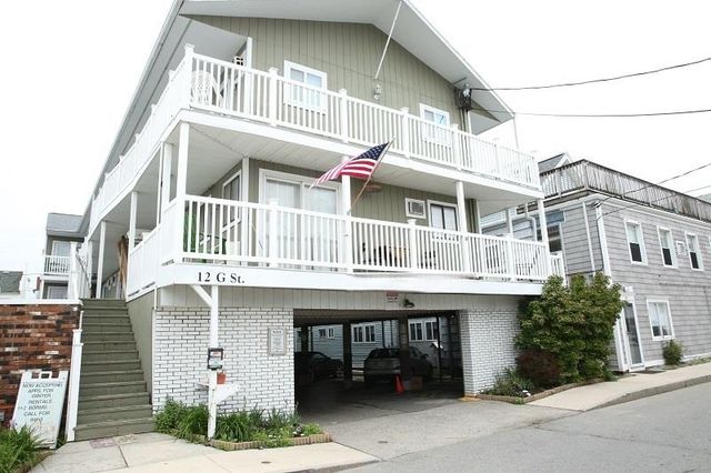 12 G Street, Hampton, NH 03842