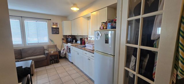12 G Street, Hampton, NH 03842