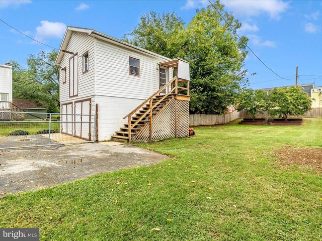 1207 VIRGINIA AVE, Hagerstown, MD 21740