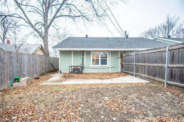 1817 Lipscomb Street, Fort Worth, TX 76110