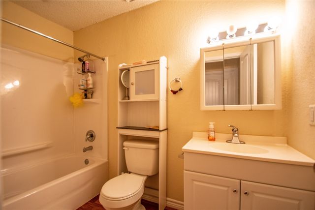 1817 Lipscomb Street, Fort Worth, TX 76110