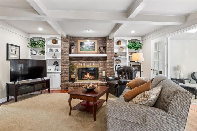 2237 Keim Road, Naperville, IL 60565