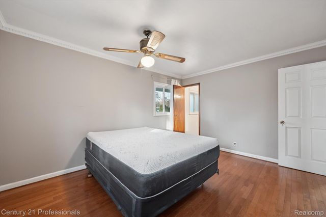 1268 Amarillo Street, Wolverine Lake Village, MI 48390