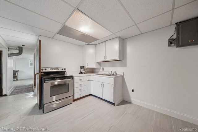 1268 Amarillo Street, Wolverine Lake Village, MI 48390