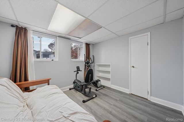 1268 Amarillo Street, Wolverine Lake Village, MI 48390