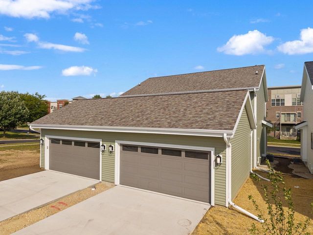 2811 Crinkle Root Drive, Fitchburg, WI 53711