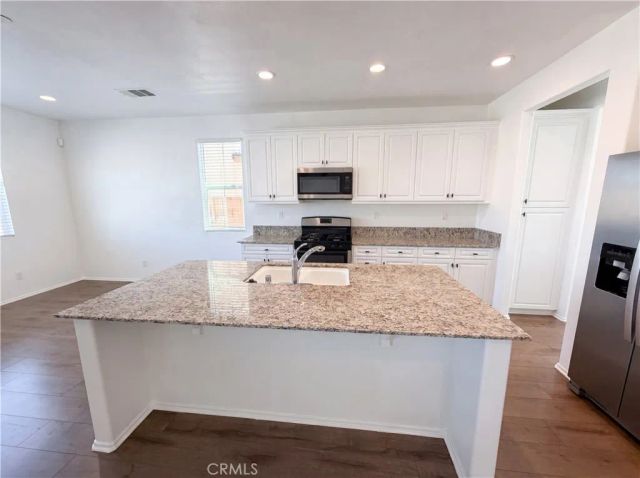 15110 Paseo Verde, Victorville, CA 92394