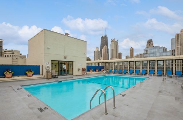 1 E Scott Street 1105, Chicago, IL 60610