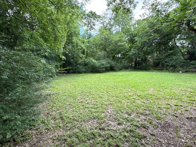 321 Beckham Street W, Sulphur Springs, TX 75482
