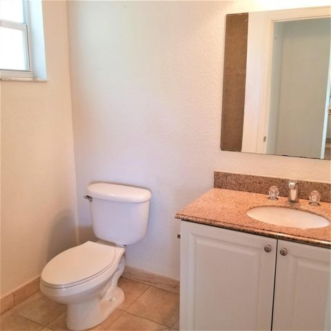 3221 SW 15TH Avenue, Fort Lauderdale, FL 33315