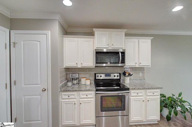 106 Screech Drive, Fountain Inn, SC 29644