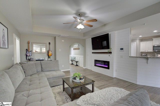 106 Screech Drive, Fountain Inn, SC 29644