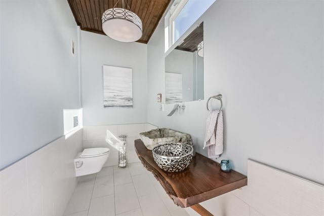 1335 Edwards Drive, Dickinson, TX 77539