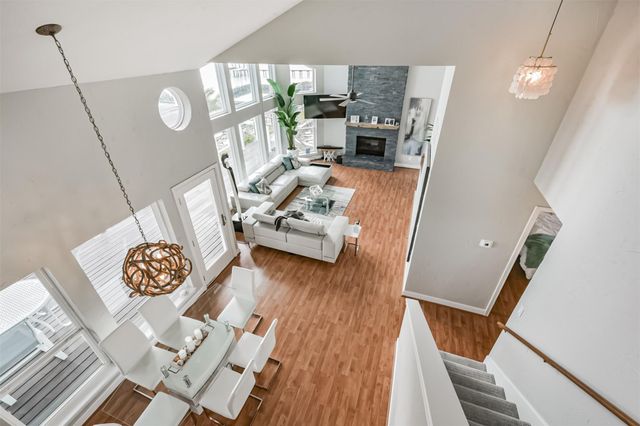 1335 Edwards Drive, Dickinson, TX 77539