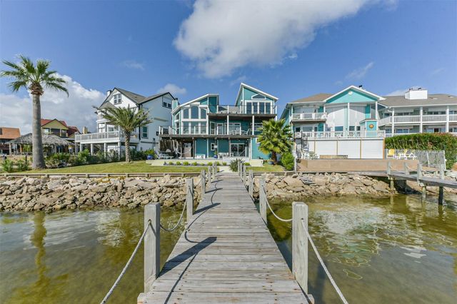 1335 Edwards Drive, Dickinson, TX 77539