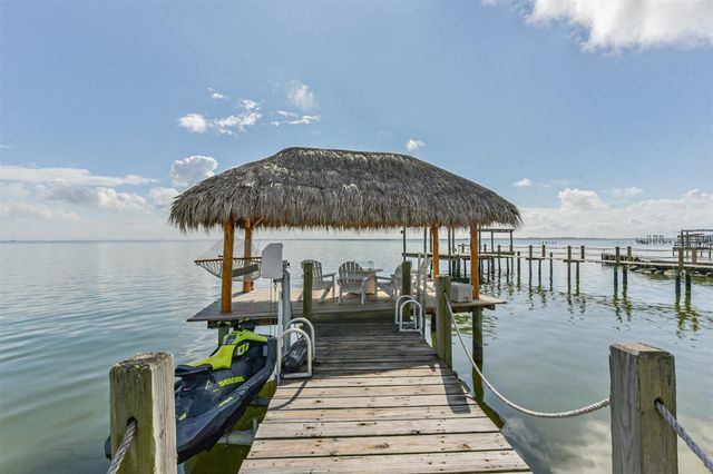 1335 Edwards Drive, Dickinson, TX 77539