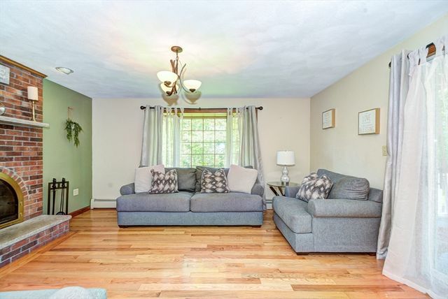 11 Balmoral Drive, Methuen, MA 01844