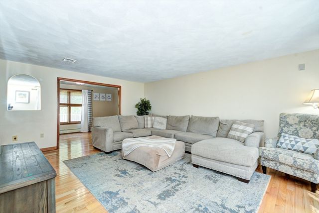 11 Balmoral Drive, Methuen, MA 01844