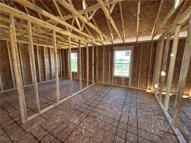 2963 McIntosh Drive NE, Louisville, OH 44641