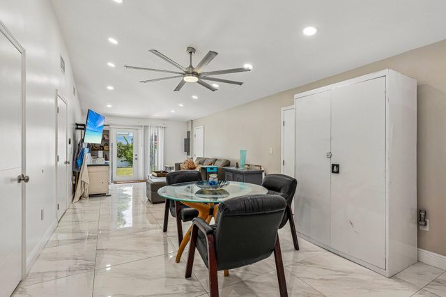 2001 N 22ND Avenue, Hollywood, FL 33020