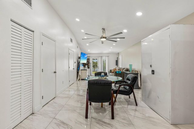 2001 N 22ND Avenue, Hollywood, FL 33020