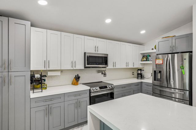2001 N 22ND Avenue, Hollywood, FL 33020