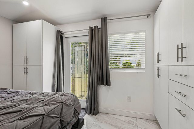 2001 N 22ND Avenue, Hollywood, FL 33020
