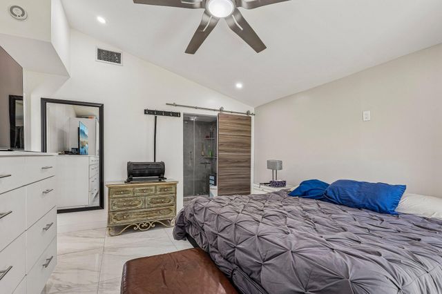 2001 N 22ND Avenue, Hollywood, FL 33020