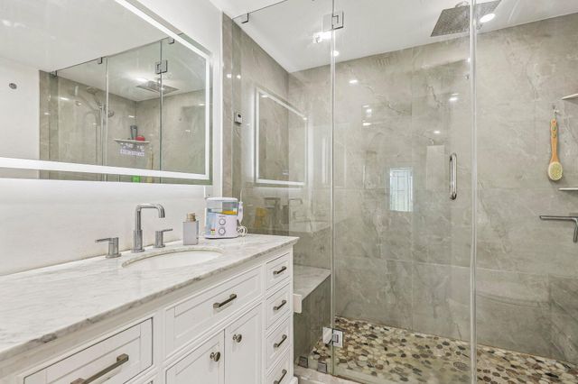 2001 N 22ND Avenue, Hollywood, FL 33020