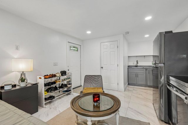 2001 N 22ND Avenue, Hollywood, FL 33020