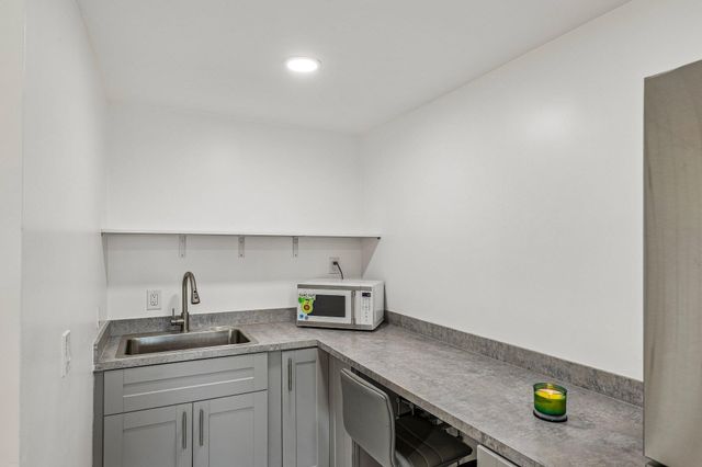 2001 N 22ND Avenue, Hollywood, FL 33020