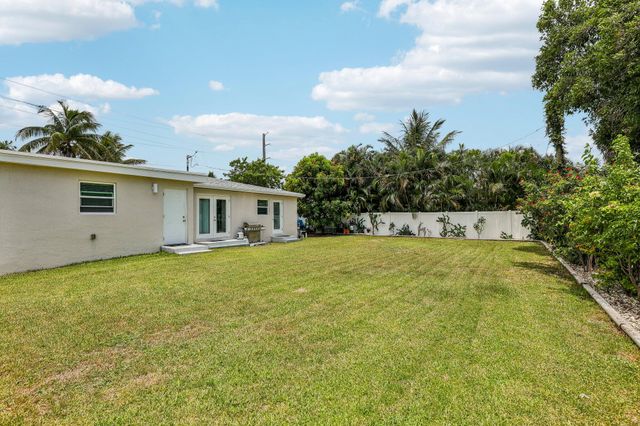 2001 N 22ND Avenue, Hollywood, FL 33020