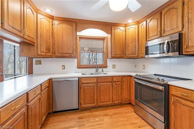 321 Deerwood Lane, Stoneville, NC 27048