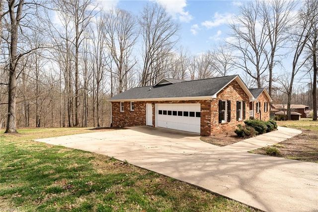 321 Deerwood Lane, Stoneville, NC 27048