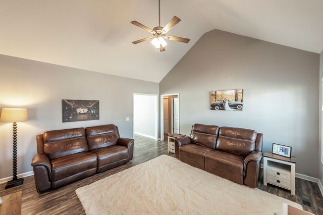 164 Shaub Rd, Portland, TN 37148