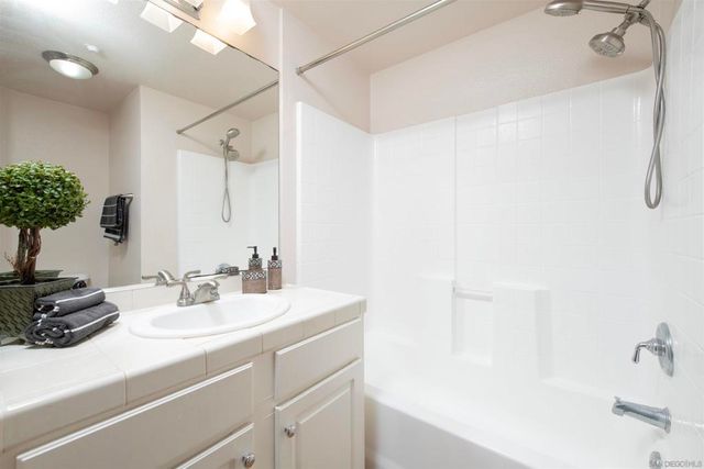 3840 Elijah Ct. 816, San Diego, CA 92130