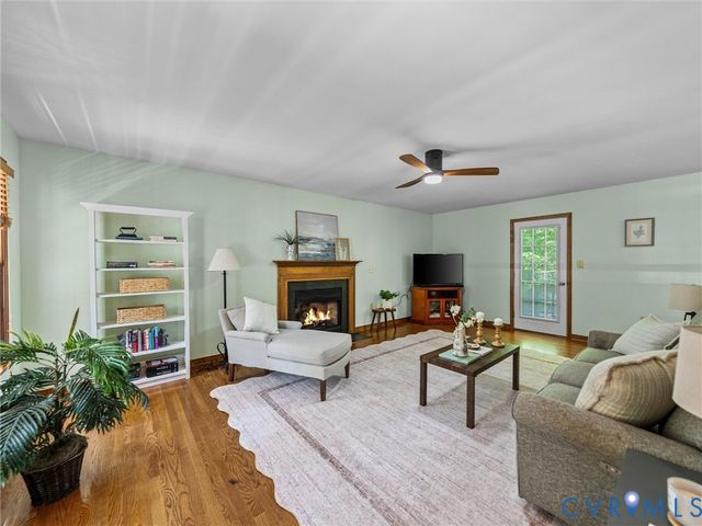 12918 Devette Dr, Chesterfield, VA 23838