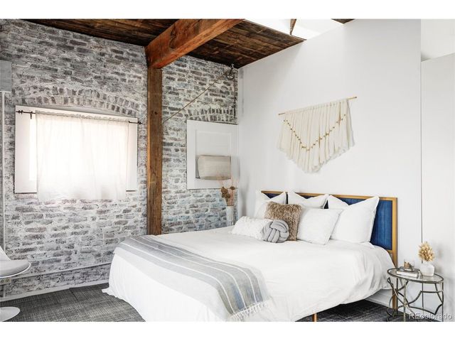 3733 N Franklin St, Denver, CO 80205